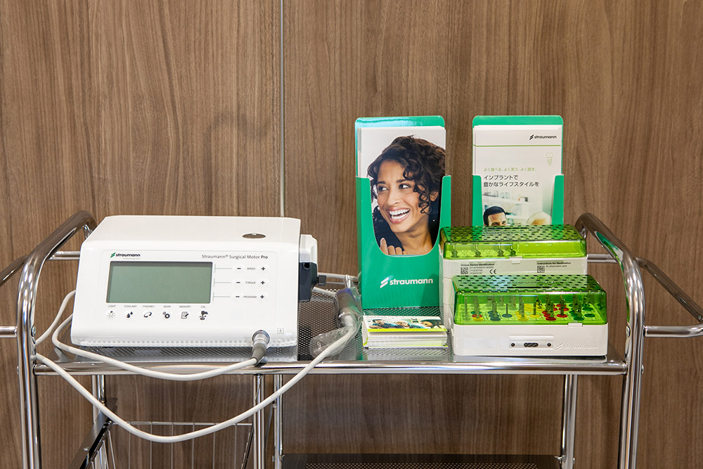 インプラント機器